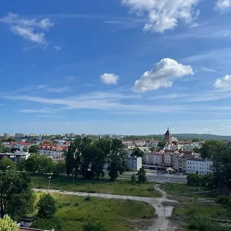 Apartment 100-sio Powstancow Wilekopolskich *